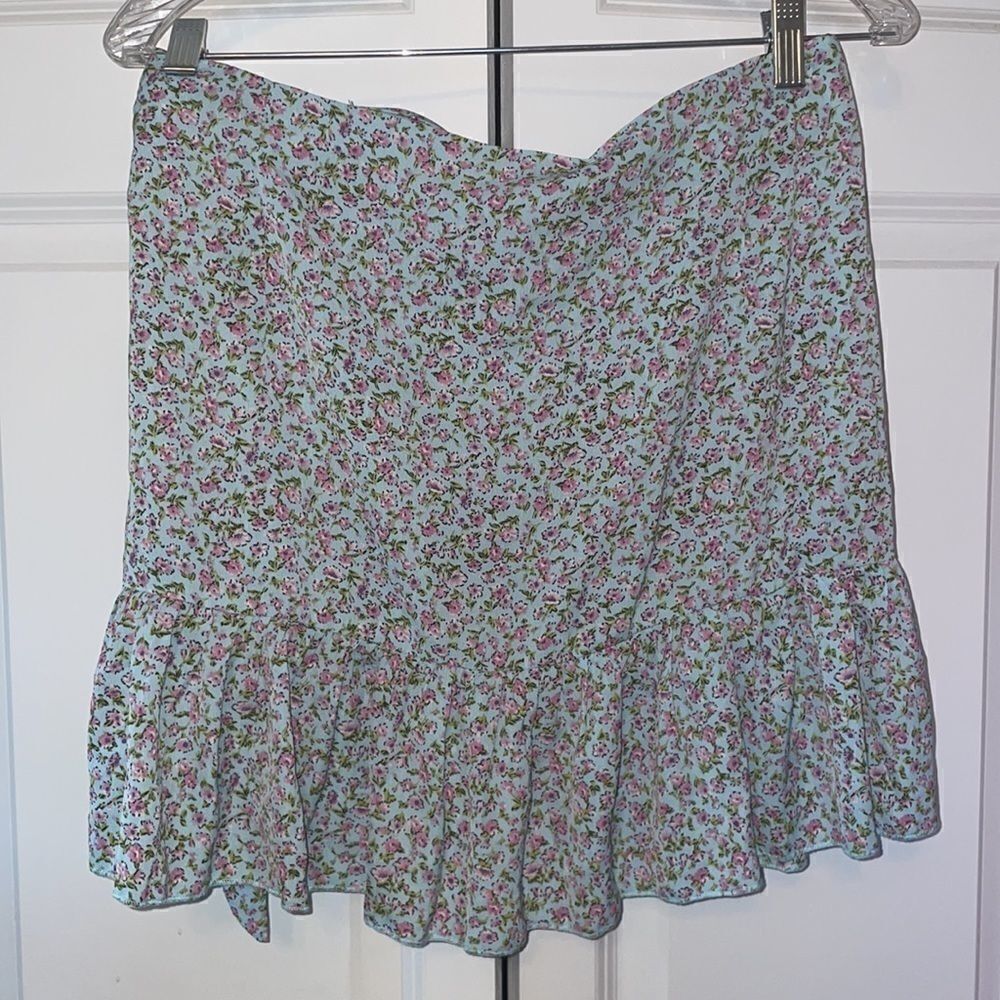 2 piece Shein set  - Picture 5 of 8